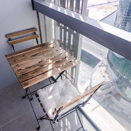 Nasma Luxury Stays - Cayan Tower Dubai Exterior foto